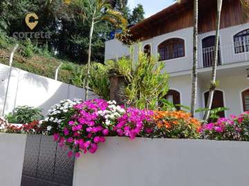 Apartamento à venda em Cascatinha, Nova Friburgo - RJ