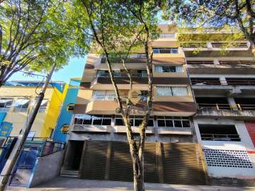 Apartamento à venda em Centro, Nova Friburgo - RJ