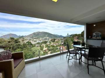 Casa à venda em Parque do Ingá, Teresópolis - RJ