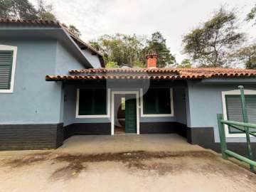 Casa à venda em Fazenda Inglesa, Petrópolis - RJ
