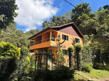 Casa à venda em Debossan, Nova Friburgo - RJ