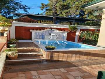 Casa à venda em Valparaíso, Petrópolis - RJ
