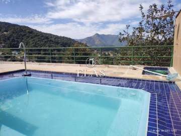Casa à venda em Mosela, Petrópolis - RJ