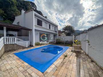 Casa à venda em São Sebastião, Petrópolis - RJ