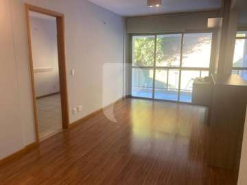 Apartamento à venda em Itaipava, Petrópolis - RJ