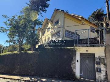 Casa à venda em Quitandinha, Petrópolis - RJ