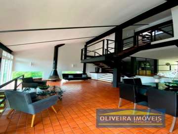 Casa à venda em Itaipava, Petrópolis - RJ
