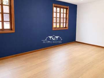Casa à venda em Cascatinha, Petrópolis - RJ