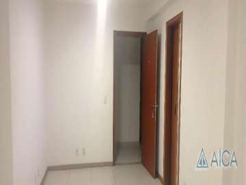 Apartamento à venda em Pedro do Rio, Petrópolis - RJ