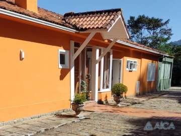 Casa à venda em Araras, Petrópolis - RJ