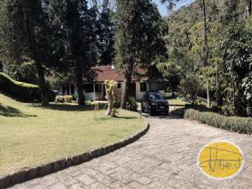 Casa à venda em Araras, Petrópolis - RJ