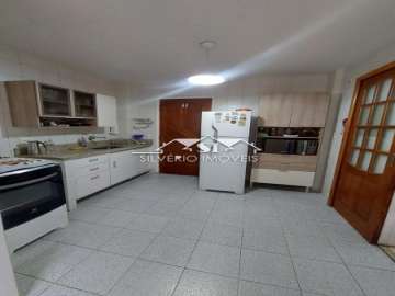 Apartamento à venda em Centro, Petrópolis - RJ