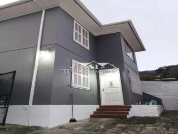 Casa para alugar em Mosela, Petrópolis - RJ