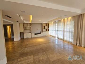 Apartamento à venda em Itaipava, Petrópolis - RJ