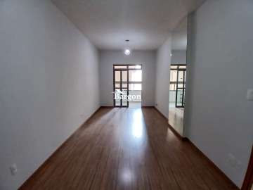Apartamento à venda em São Mateus, Juiz de Fora - MG