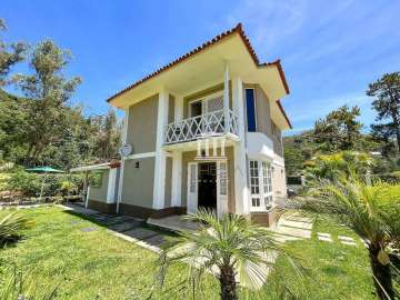 Casa à venda em Golfe, Teresópolis - RJ