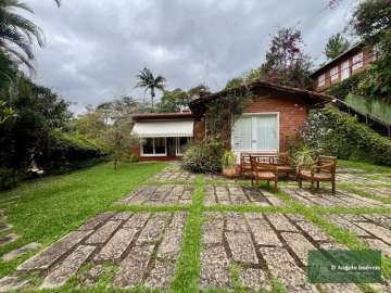 Casa à venda em Itaipava, Petrópolis - RJ