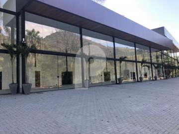 Loja à venda em Corrêas, Petrópolis - RJ