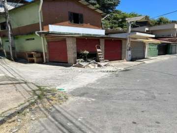 Loja para alugar em Samambaia, Petrópolis - RJ