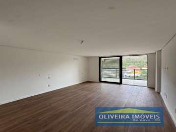 Apartamento à venda em Itaipava, Petrópolis - RJ