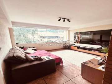 Apartamento à venda em Quarteirão Brasileiro, Petrópolis - RJ