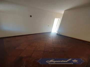 Apartamento para alugar em Itamarati, Petrópolis - RJ