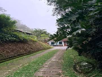 Casa à venda em Mosela, Petrópolis - RJ