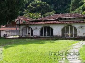 Terreno Comercial à venda em Centro, Petrópolis - RJ