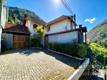 Casa à venda em Alto da Serra, Petrópolis - RJ