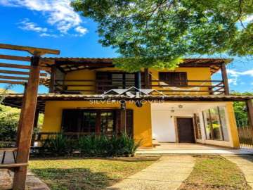 Casa à venda em Samambaia, Petrópolis - RJ