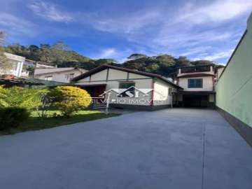 Casa à venda em Bingen, Petrópolis - RJ