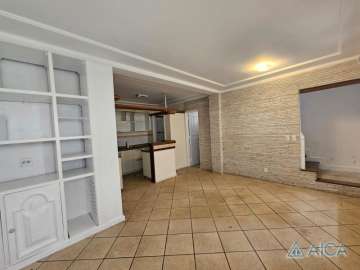 Casa à venda em Nogueira, Petrópolis - RJ